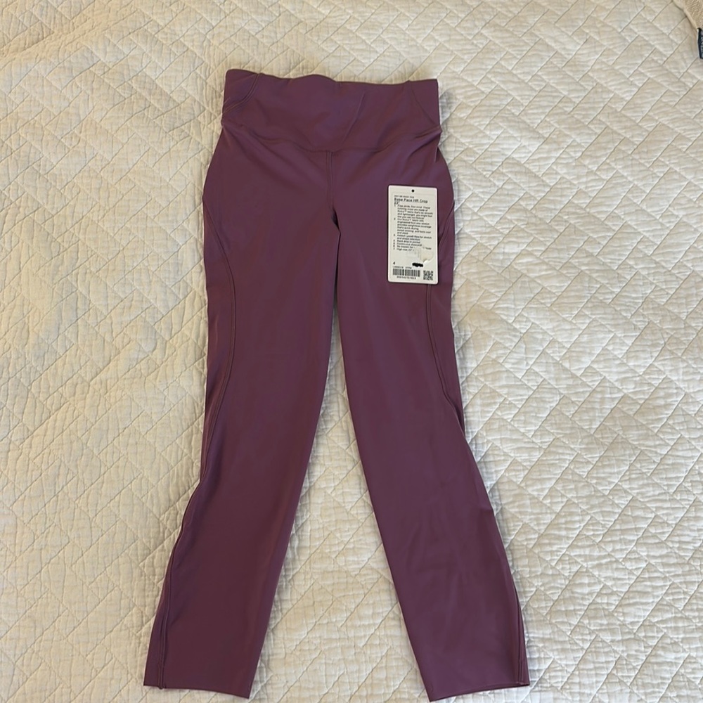 Lululemon Base Pace HR Crop